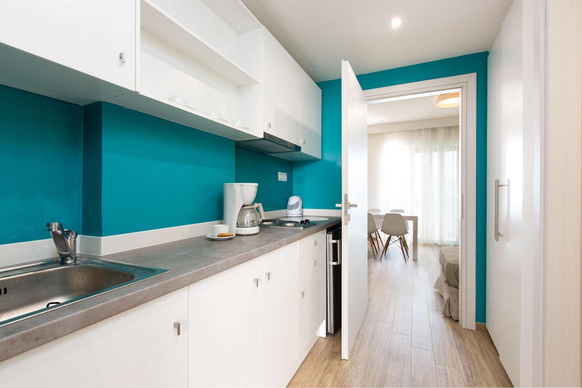 העיירה רתימנו Golden Coast Seaside Apartments מראה חיצוני תמונה