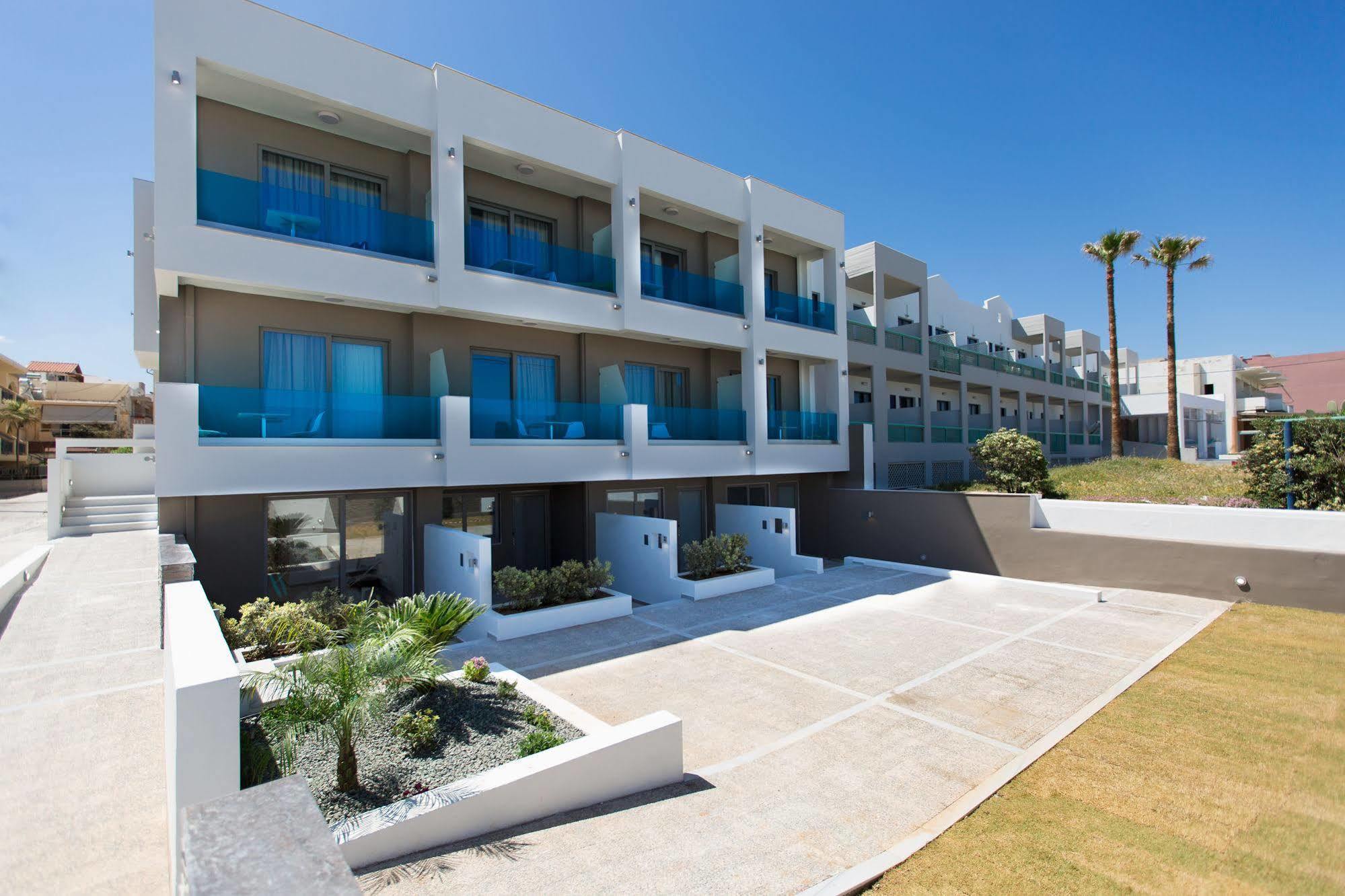 העיירה רתימנו Golden Coast Seaside Apartments מראה חיצוני תמונה